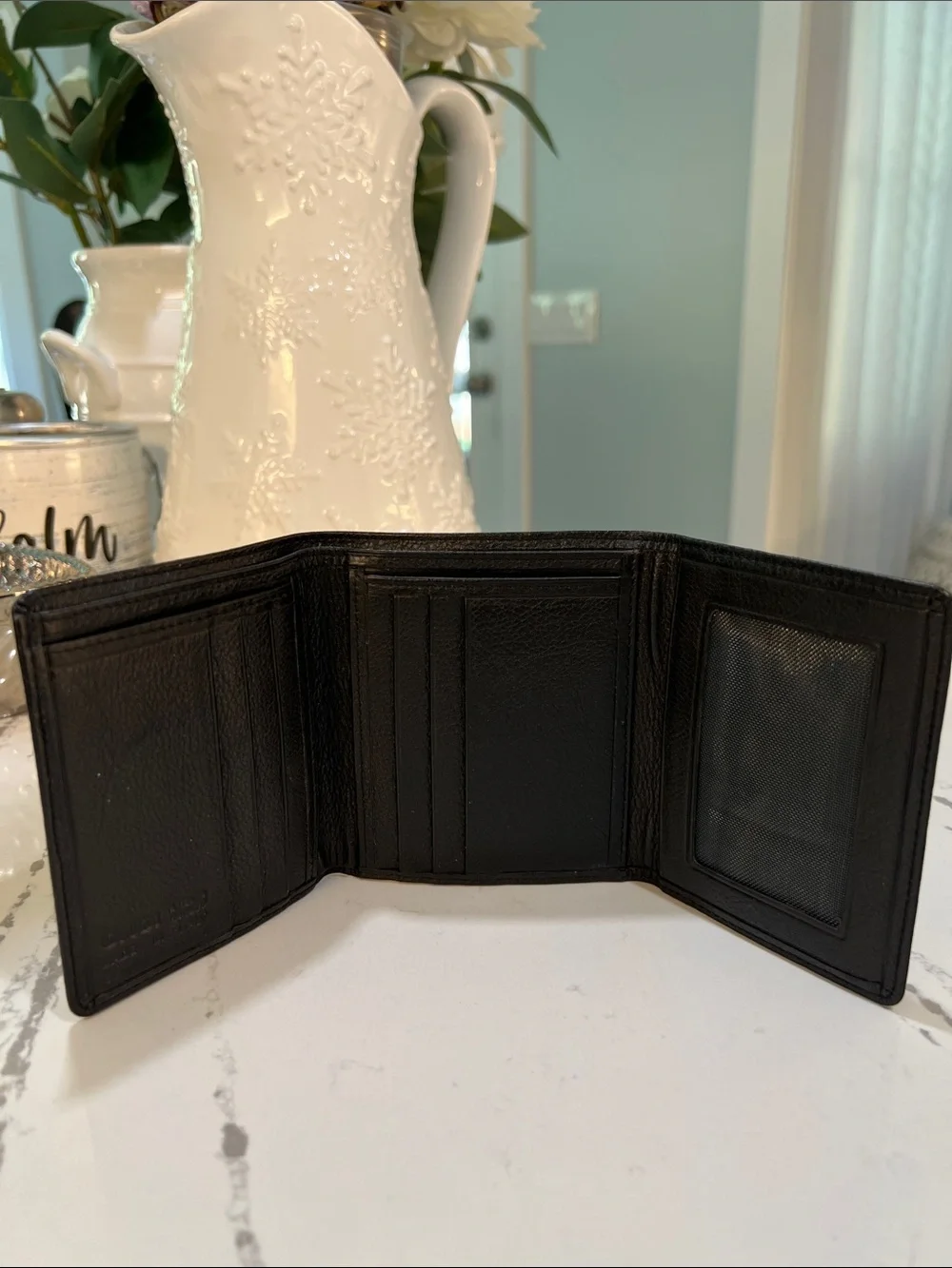 Giudi Made in Italy Genuine Leather Black Men's Trifold Wallet - Embossed Logo